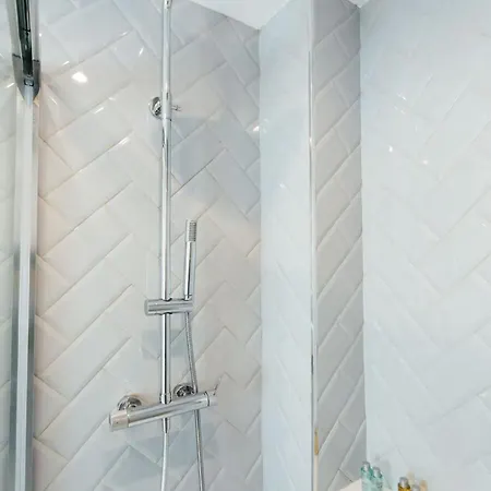 Reformed And Comfy- 2bd 2bth- Arenal Appartement